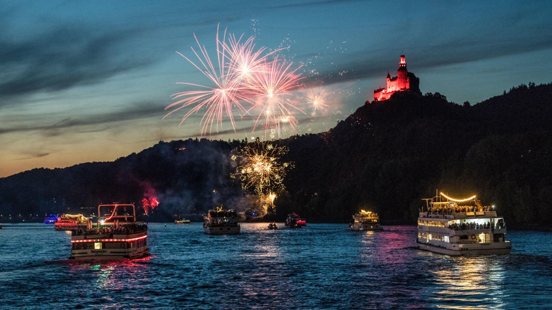 Rhein in Flammen | © Romantischer Rhein Tourismus GmbH/Dominik Ketz Rhein in Flammen | © Romantischer Rhein Tourismus GmbH/Dominik Ketz