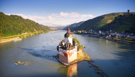 Blick auf die Burg Pfalzgrafenstein | © Sebastian Reifferscheid / Loreley-Touristik GmbH