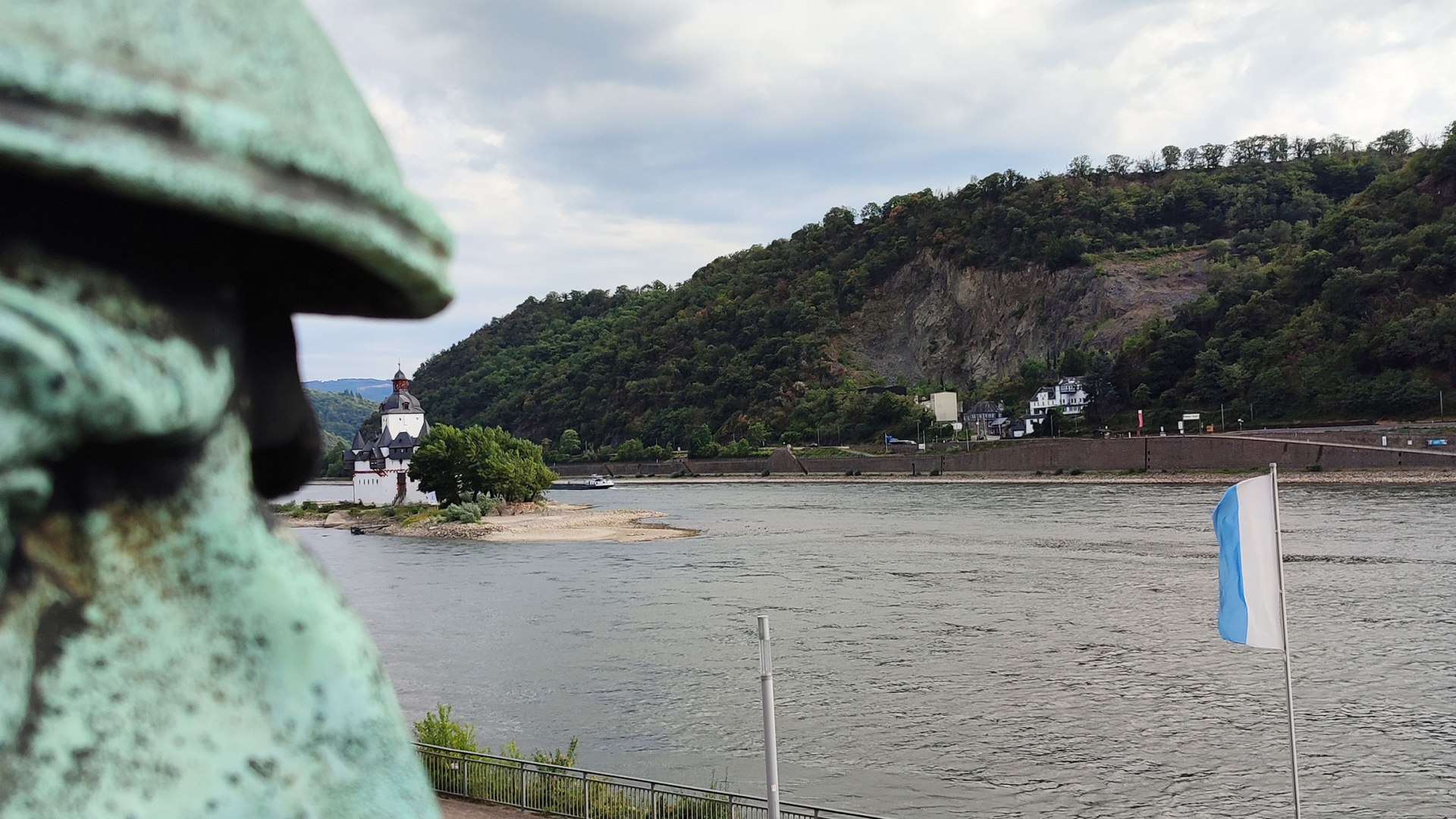 Blick auf Burg Pfalzgrafenstein | © Mario Herberich